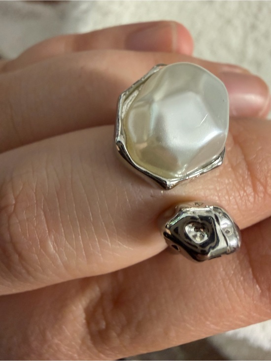 Jewelry - Silver Pearl Accent Open Ring - White/Gray